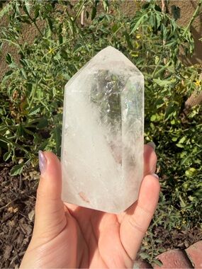 Large Clear Quartz Crystal Tower Point Natural Polished Quartz Specimen A626